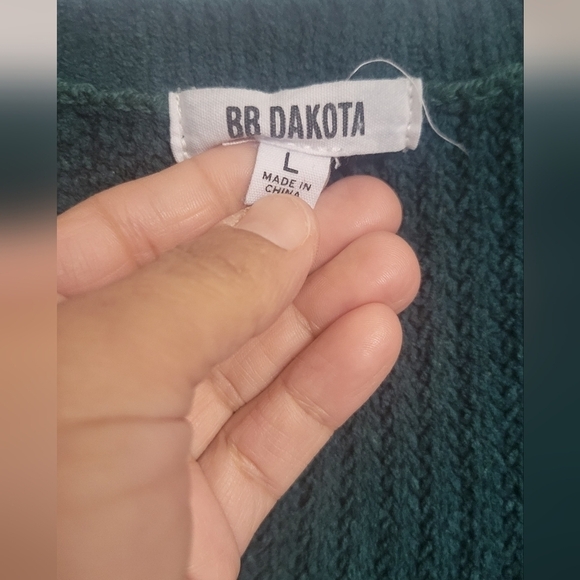 BB Dakota sweater - Picture 3 of 3